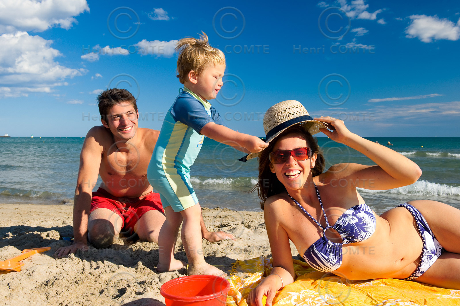 Famille à la plage