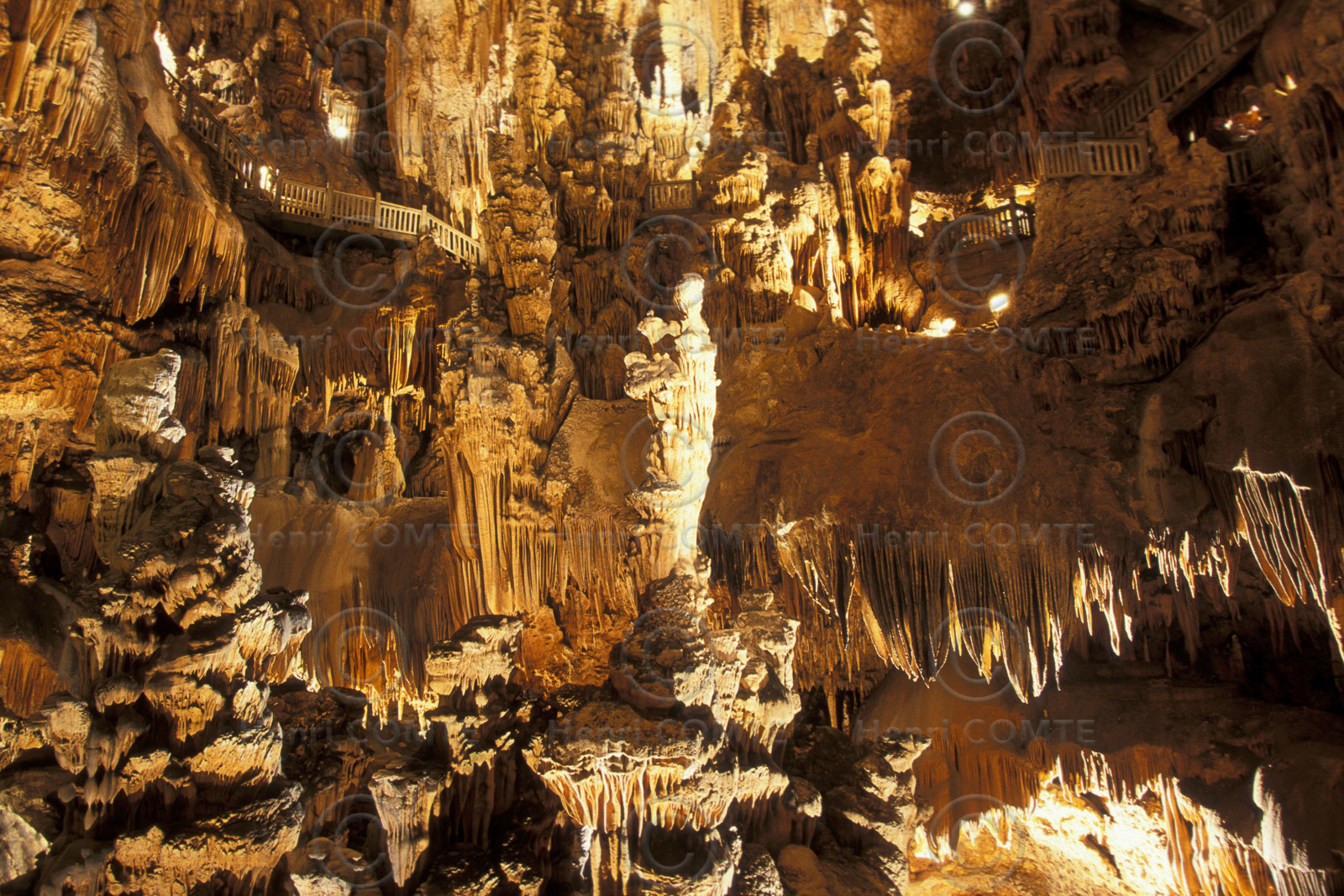 Grotte des demoiselles