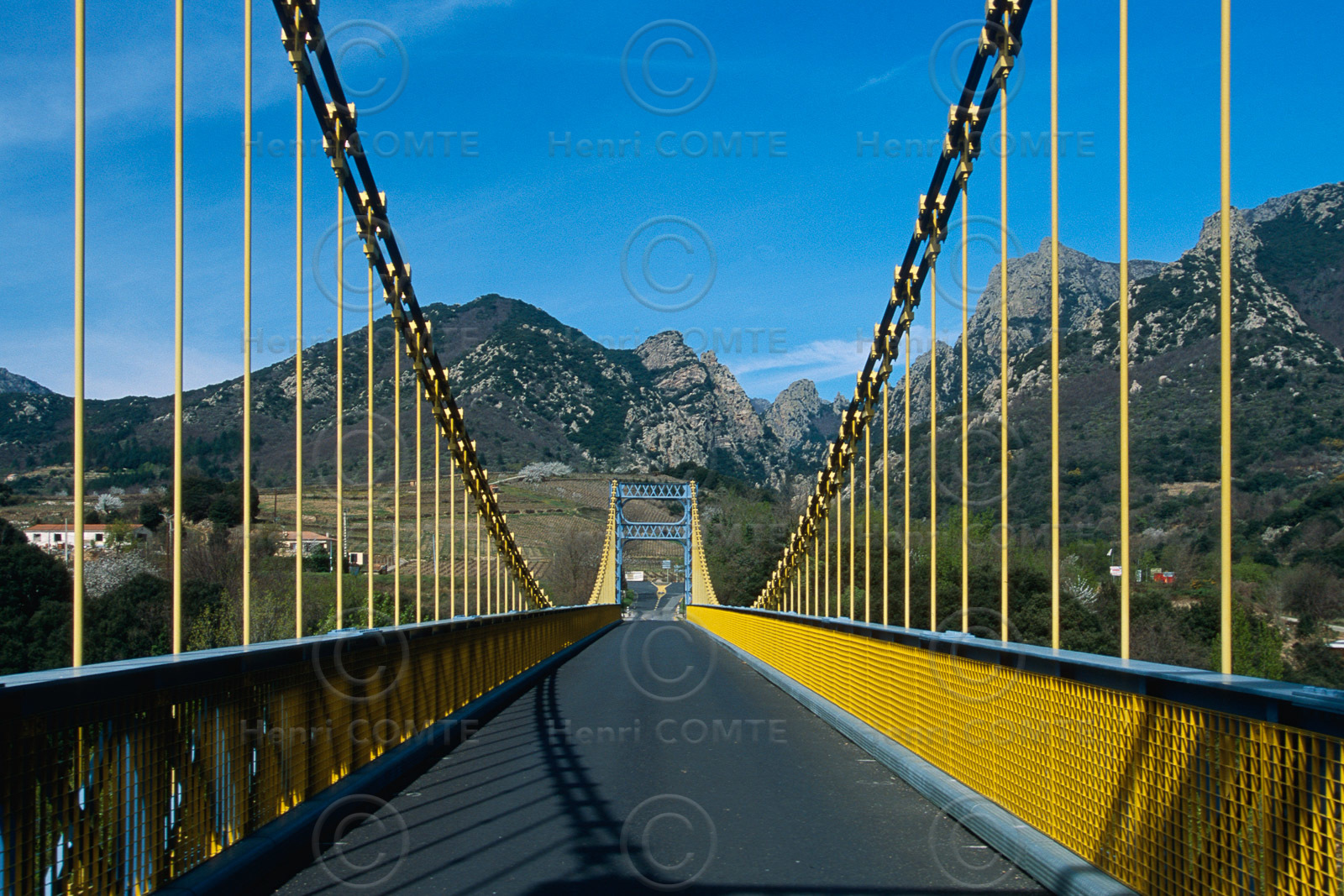 Pont suspendu